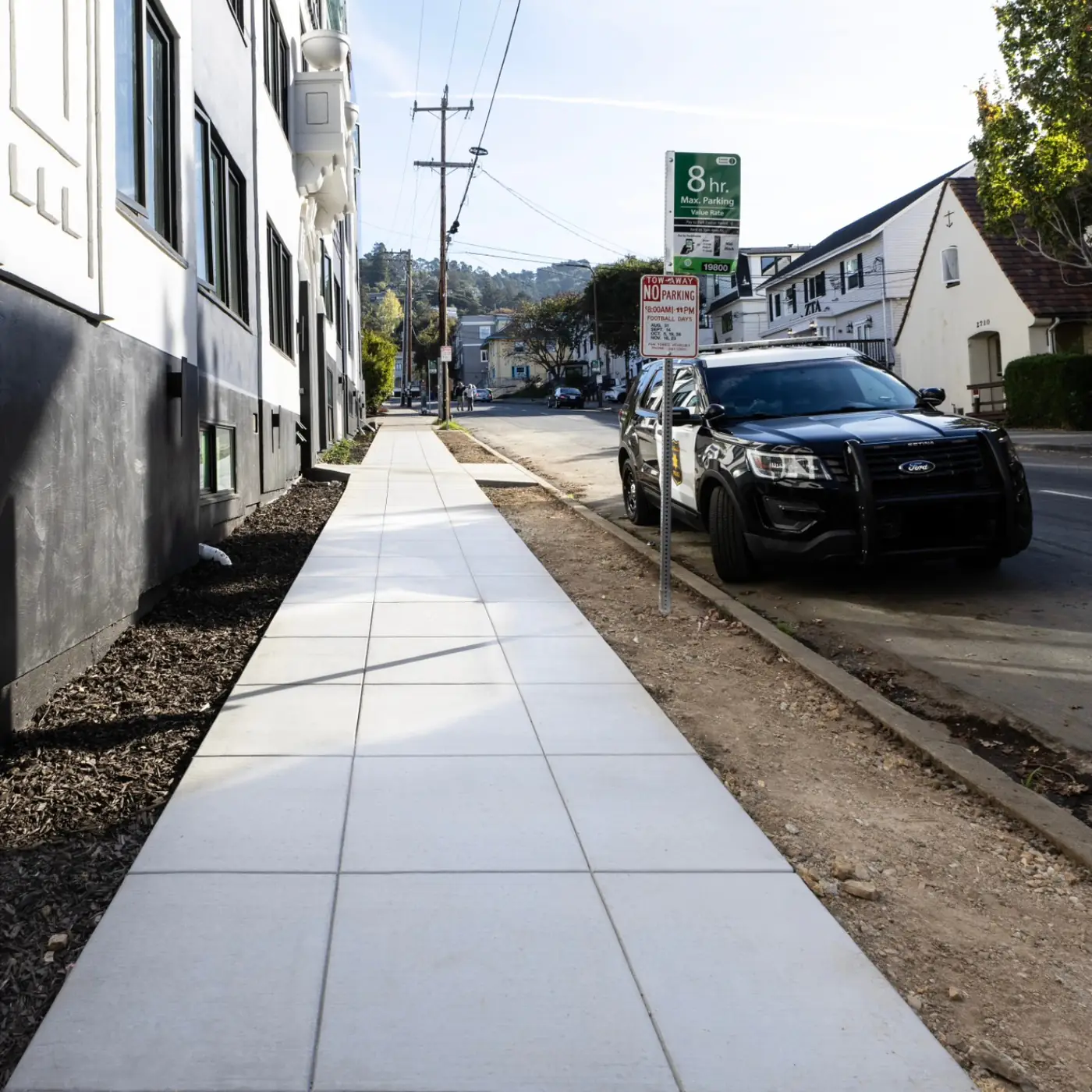 Sidewalk opposite view — Durant Sidewalk — UC Berkeley, Berkeley, CA